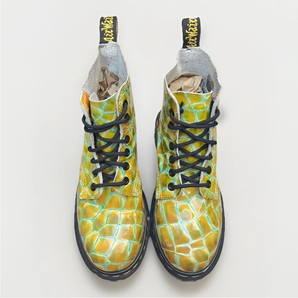 Vintage Dr Martens Yellow Croc Patent Combat Boots Made in England Size 3 UK - Picture 11 of 11